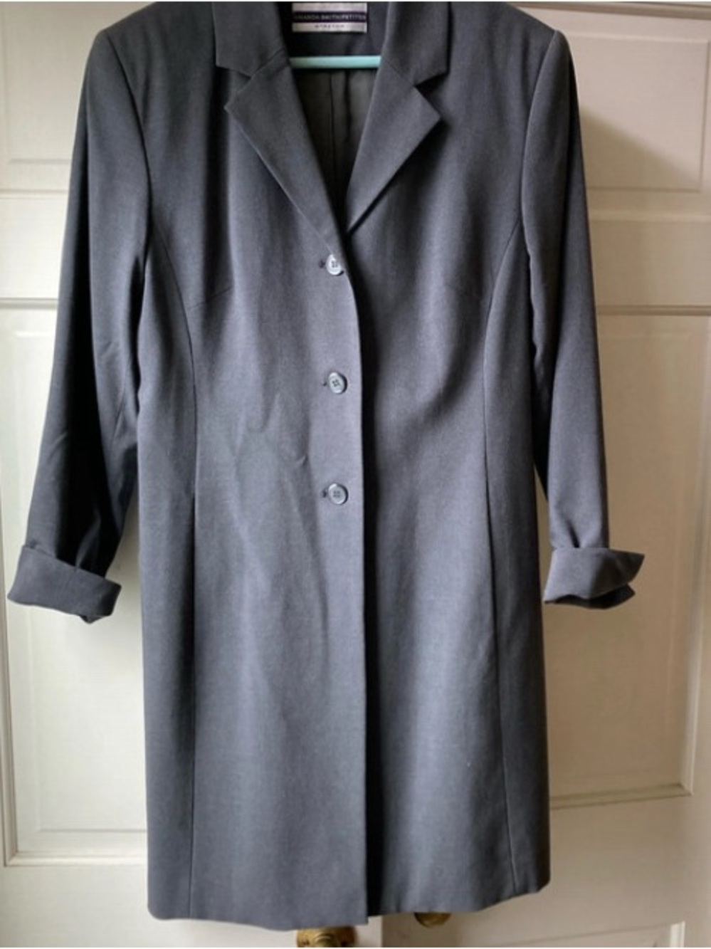Classic Women's Gray Single-Breasted Lightweight Coat/Jacket